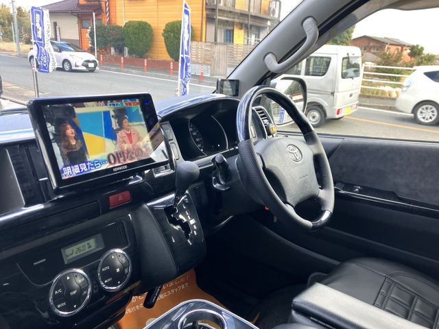 TOYOTA HIACE wagon 2013