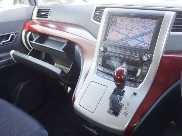 TOYOTA VELLFIRE 4WD 2009