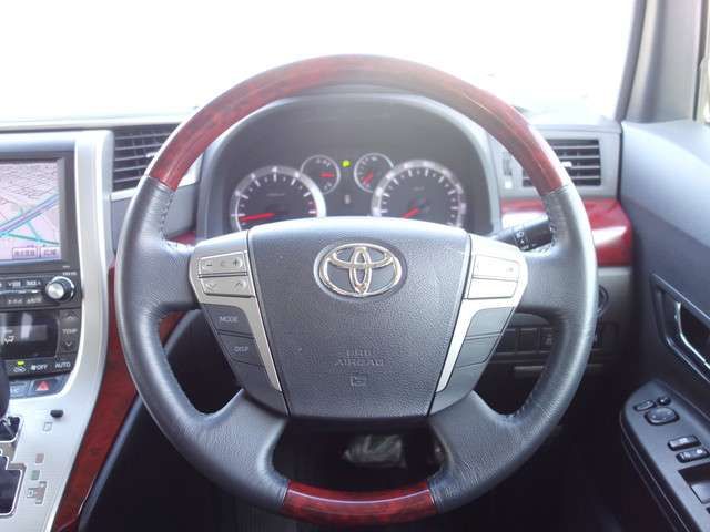 TOYOTA VELLFIRE 4WD 2009