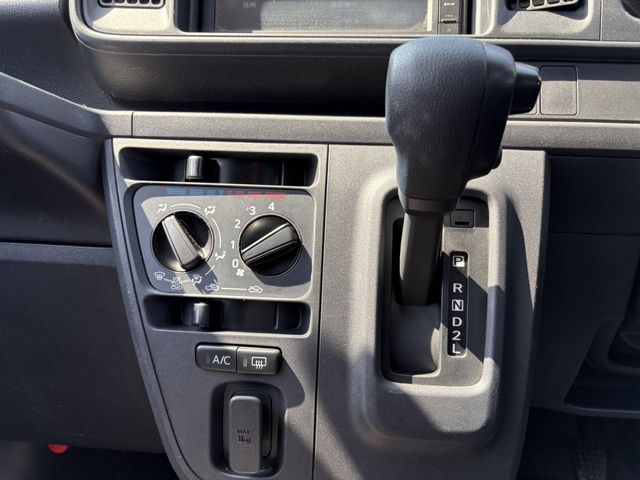 DAIHATSU HIJET CARGO 2019