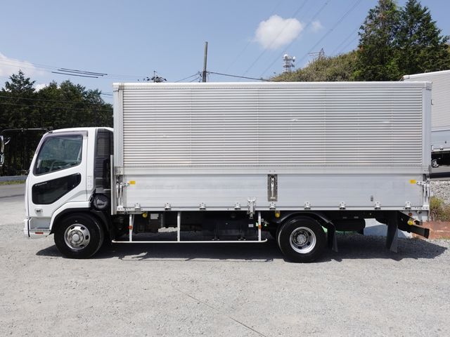 MITSUBISHI FUSOU FIGHTER 2011