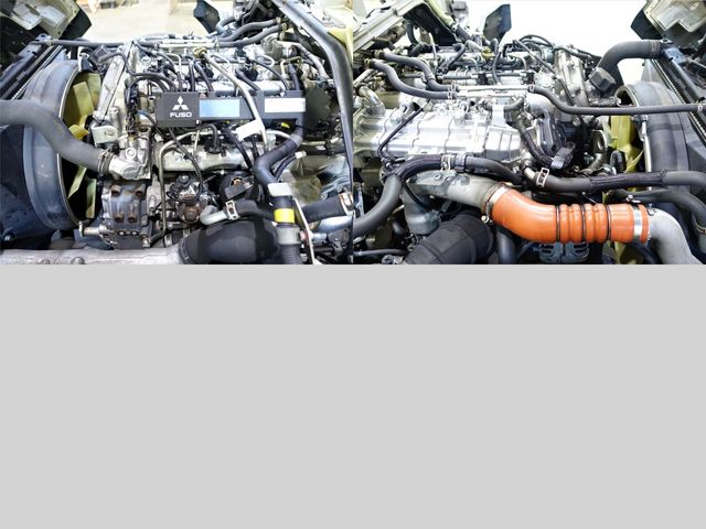 MITSUBISHI CANTER 2013