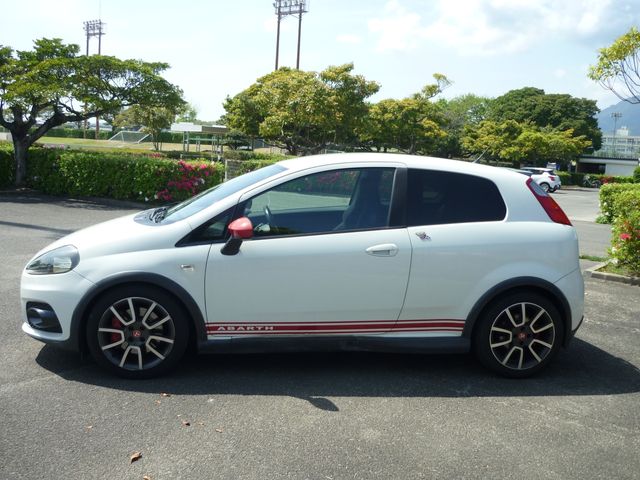 FIAT ABARTH GRANDE PUNTO 2009