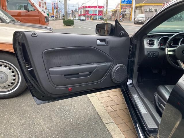 FORD FORD MUSTANG 2011