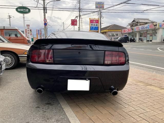 FORD FORD MUSTANG 2011