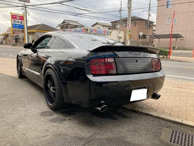 FORD FORD MUSTANG 2011