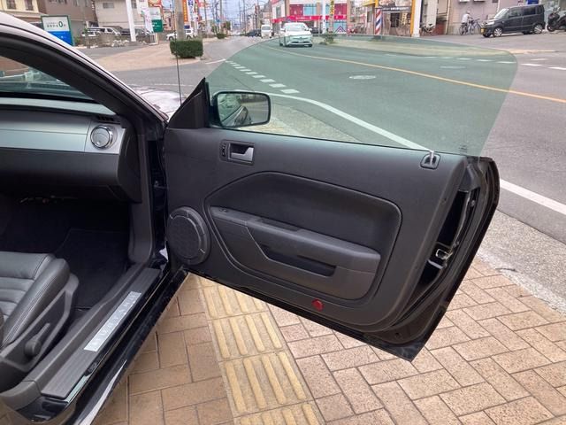 FORD FORD MUSTANG 2011