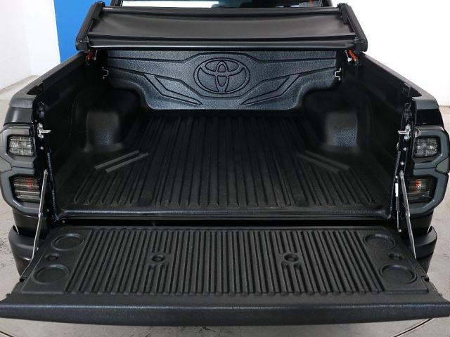 TOYOTA HILUX 4WD 2022