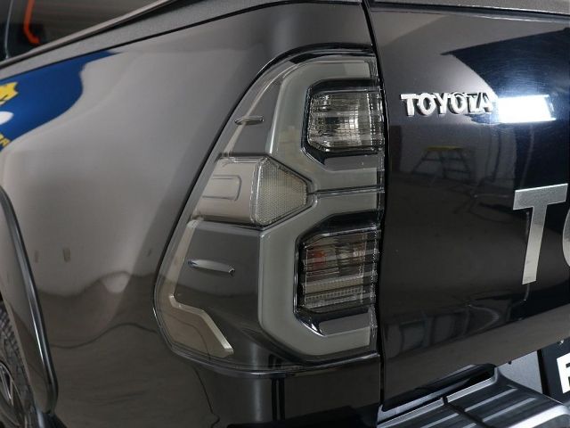 TOYOTA HILUX 4WD 2022
