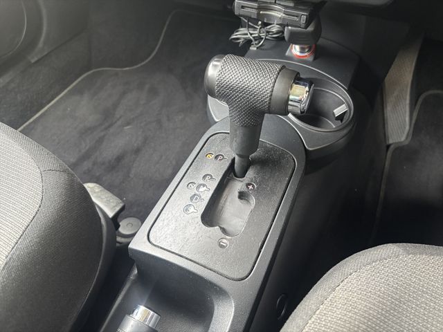 VOLKSWAGEN VOLKSWAGEN BEETLE 2009