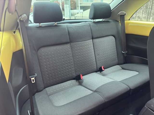 VOLKSWAGEN VOLKSWAGEN BEETLE 2009