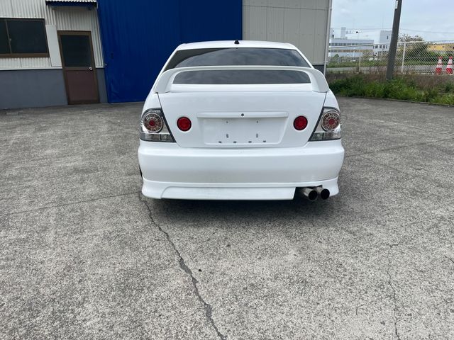 TOYOTA ALTEZZA 2000