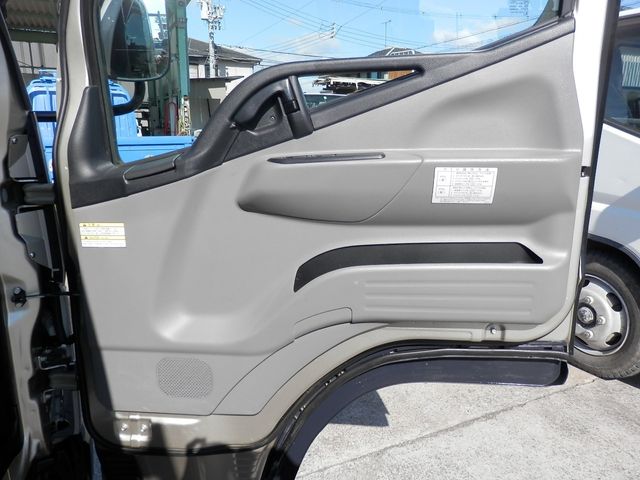 MITSUBISHI CANTER 2017