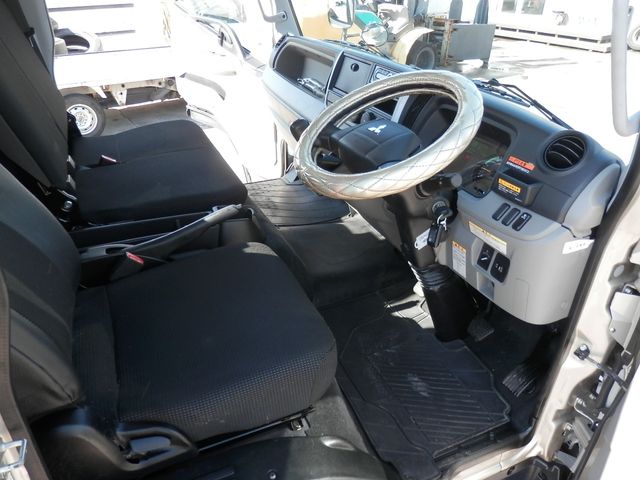 MITSUBISHI CANTER 2017