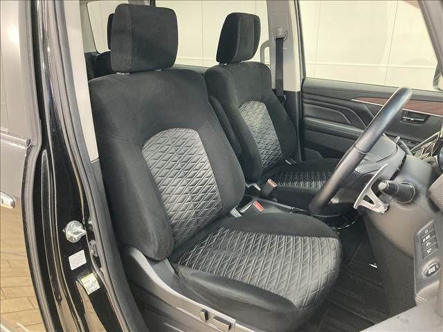 MITSUBISHI DELICA D:5 4WD 2022