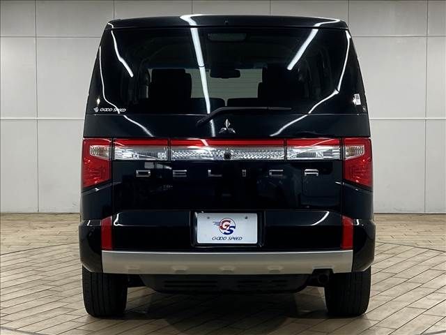MITSUBISHI DELICA D:5 4WD 2022
