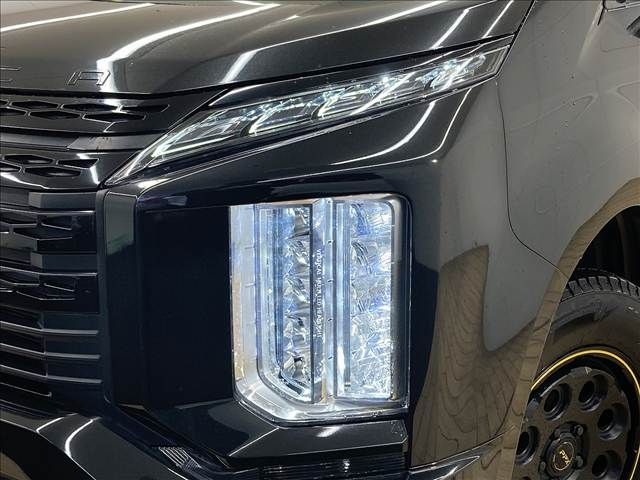 MITSUBISHI DELICA D:5 4WD 2022