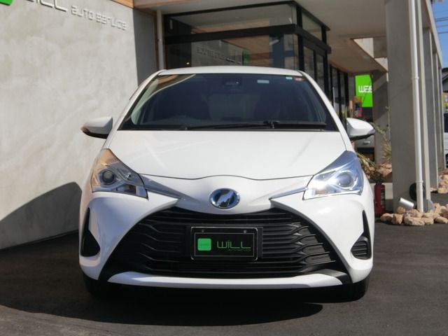 TOYOTA VITZ HYBRID 2019