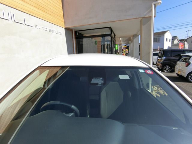 TOYOTA VITZ HYBRID 2019