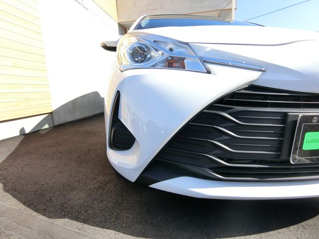 TOYOTA VITZ HYBRID 2019