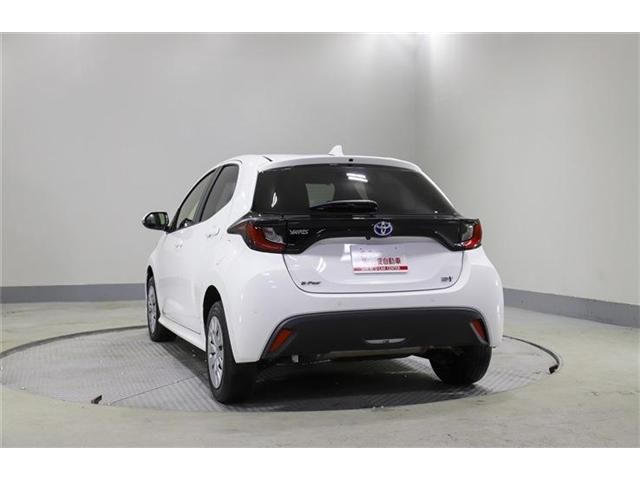 TOYOTA YARIS HYBRID 2022