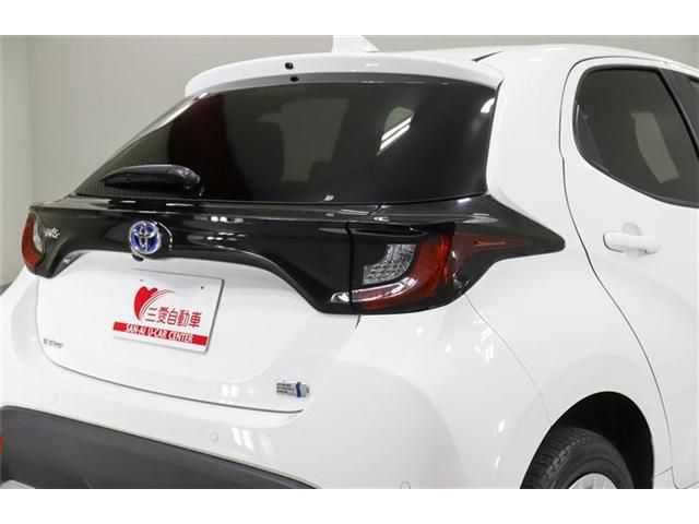 TOYOTA YARIS HYBRID 2022