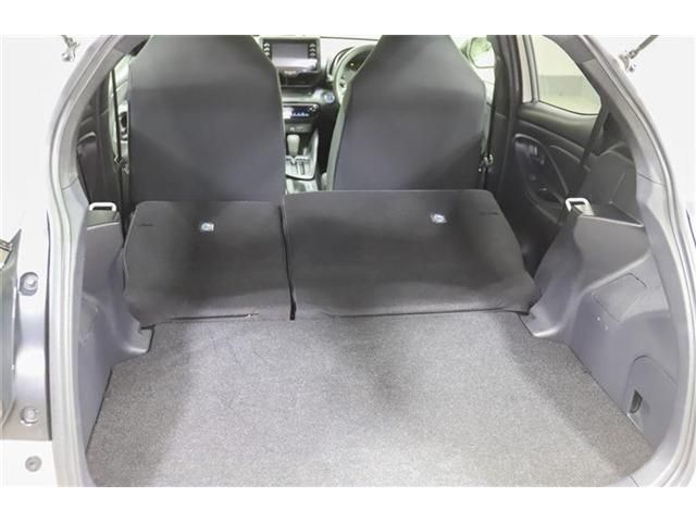 TOYOTA YARIS HYBRID 2022