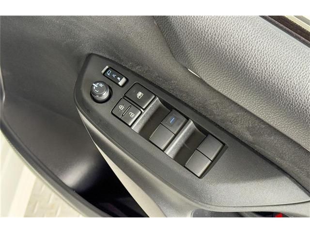 TOYOTA YARIS HYBRID 2022