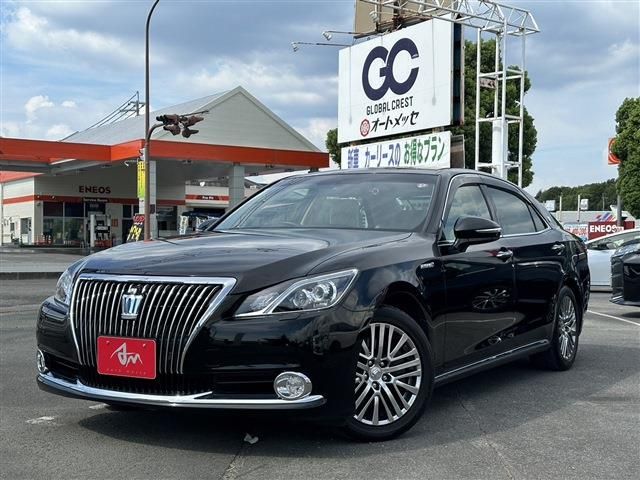 TOYOTA CROWN MAJESTA HYBRID 2016