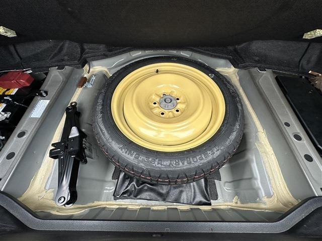 TOYOTA CROWN MAJESTA HYBRID 2016