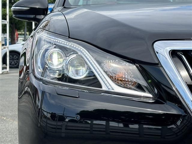 TOYOTA CROWN MAJESTA HYBRID 2016