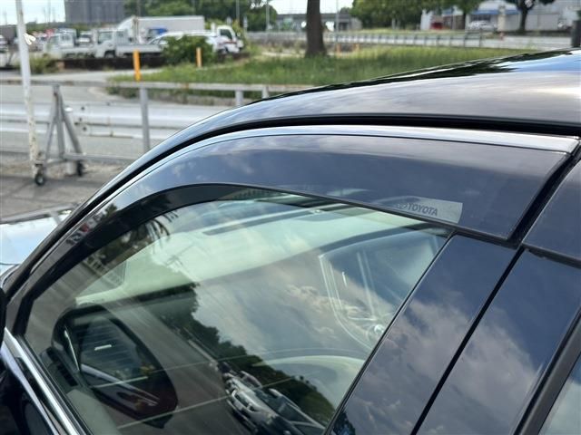 TOYOTA CROWN MAJESTA HYBRID 2016