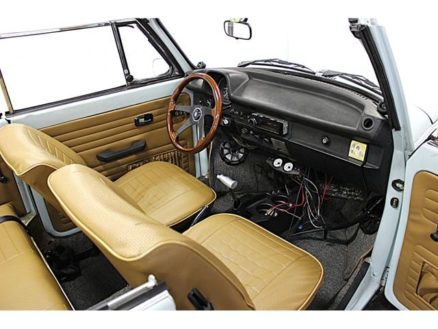 VOLKSWAGEN VOLKSWAGEN BEETLE 1981