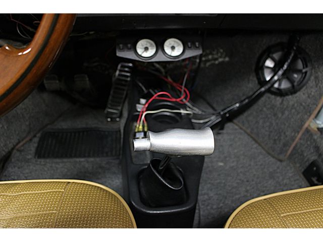 VOLKSWAGEN VOLKSWAGEN BEETLE 1981