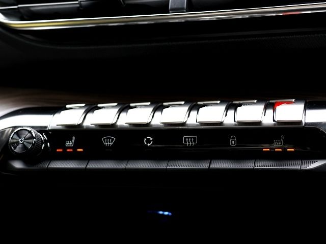 PEUGEOT PEUGEOT 3008 2024