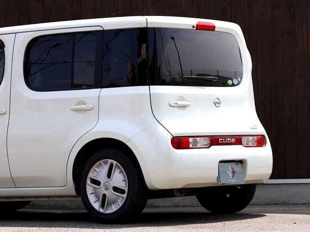 NISSAN CUBE 2011
