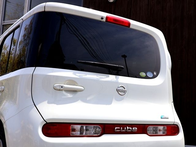 NISSAN CUBE 2011