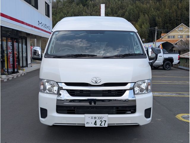 TOYOTA HIACE wagon 4WD 2025
