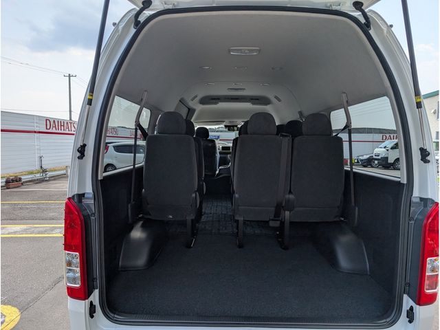 TOYOTA HIACE wagon 4WD 2025