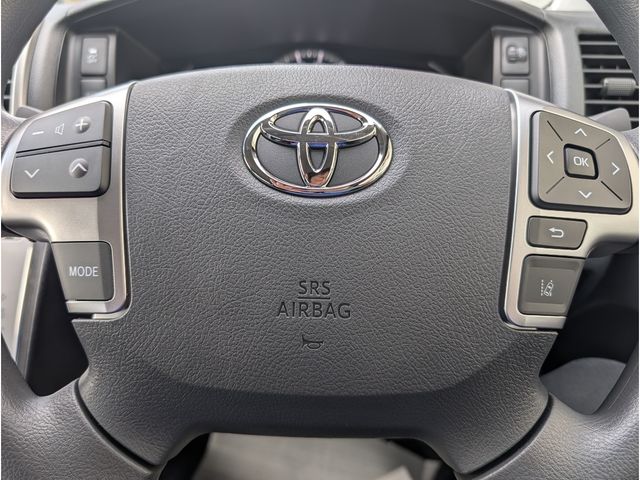 TOYOTA HIACE wagon 4WD 2025