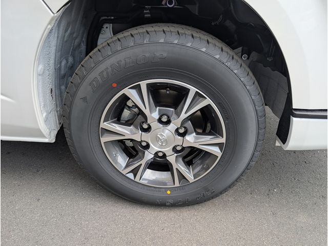 TOYOTA HIACE wagon 4WD 2025