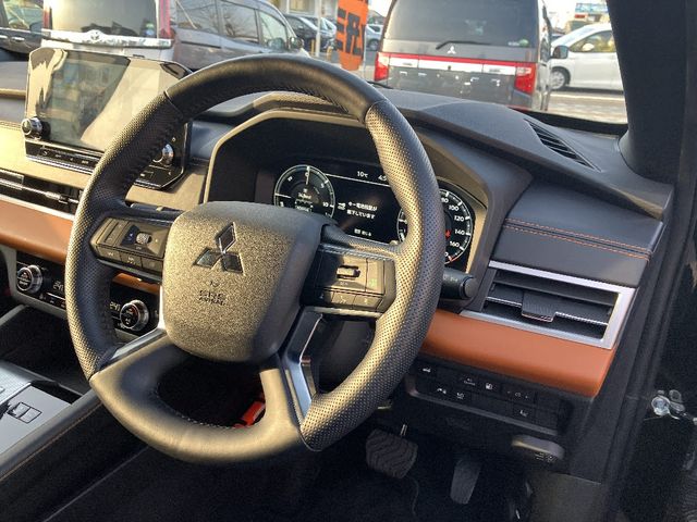 MITSUBISHI OUTLANDER PHEV 2022