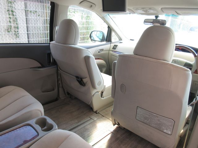 TOYOTA ESTIMA 2011