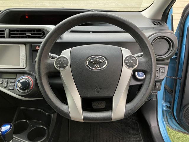 TOYOTA AQUA 2014