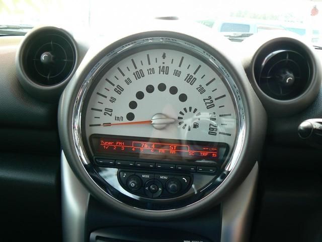 BMW BMW MINI COOPER CROSSOVER 2012