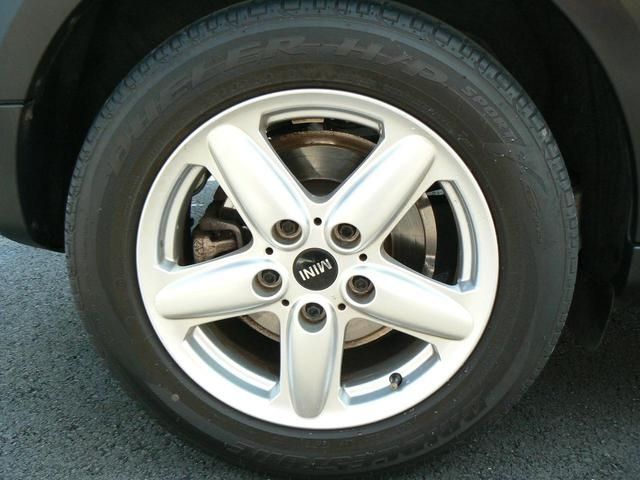 BMW BMW MINI COOPER CROSSOVER 2012