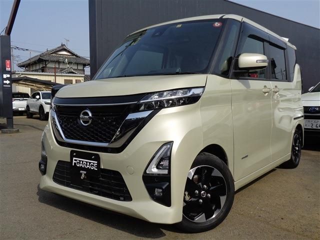 NISSAN ROOX 2022