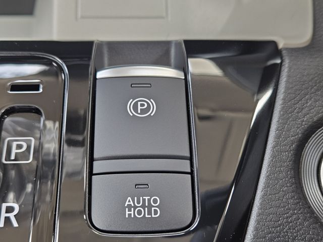 MITSUBISHI DELICA MINI 2025