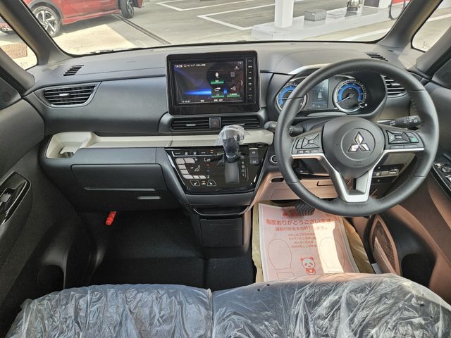 MITSUBISHI DELICA MINI 2025