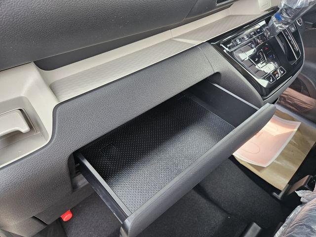 MITSUBISHI DELICA MINI 2025